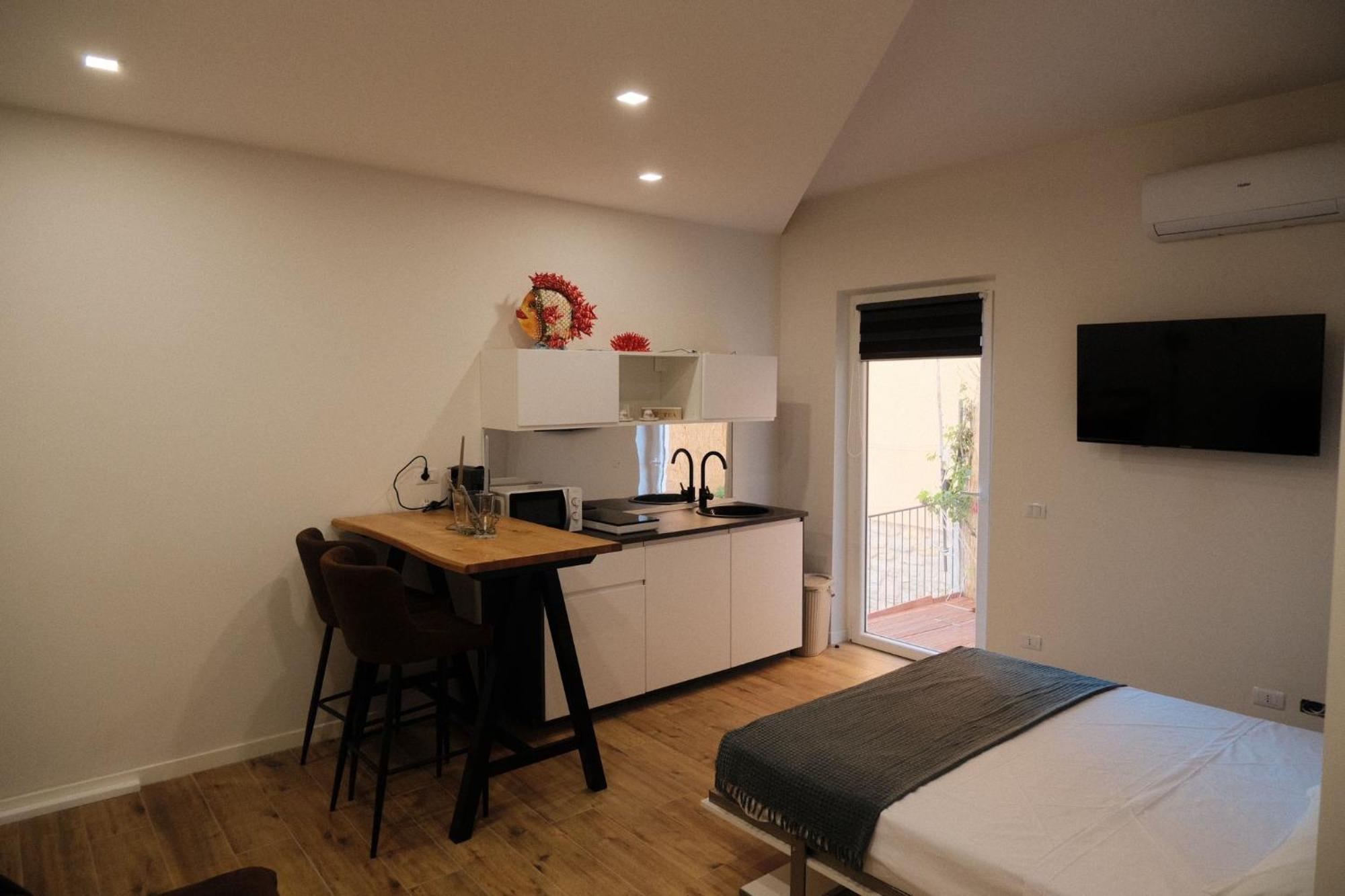 פורטו ונרה Casa Vacanze Ibiscus מראה חיצוני תמונה